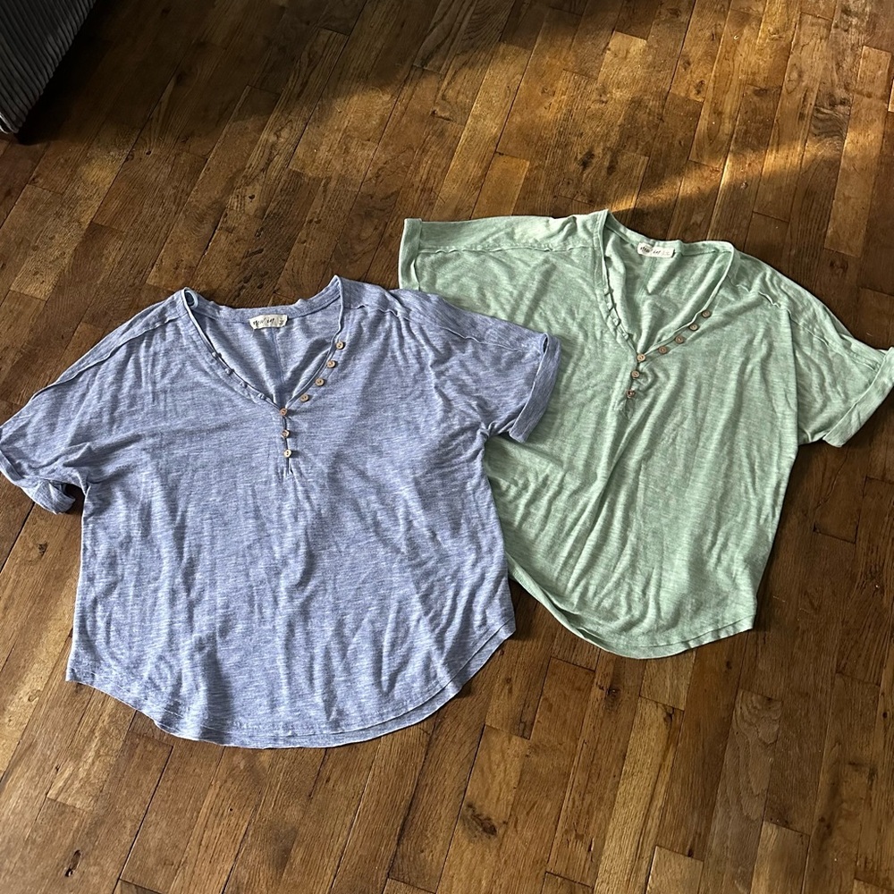 Casual Short Sleeve V-Neck Tops - Blue and Green (lot of 2 shirts)